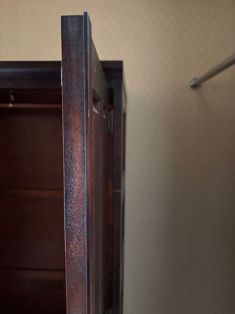 ダークブラウン扉付き収納　北海道民藝家具　洋タンス