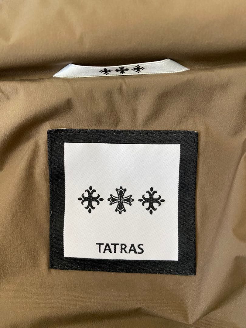 TATRAS（タトラス）カーキ ダウンジャケット