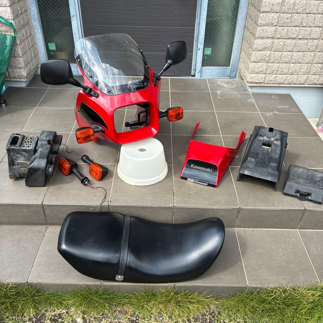 KAWASAKI(カワサキ)GPZ400F レアカラーカウルセット 引き取り限定