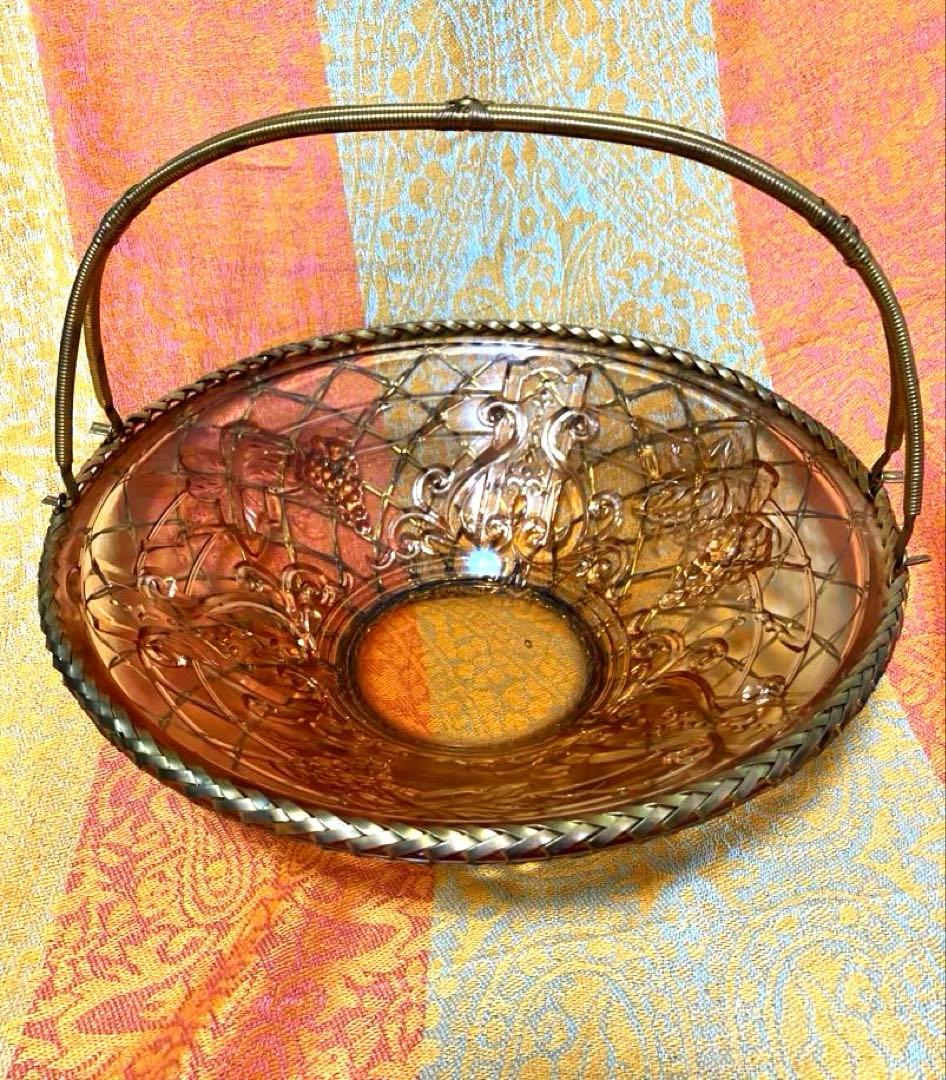 フルーツ皿　菓子皿　ガラス製　ぶどう柄　ヴィンテージ　アンティーク