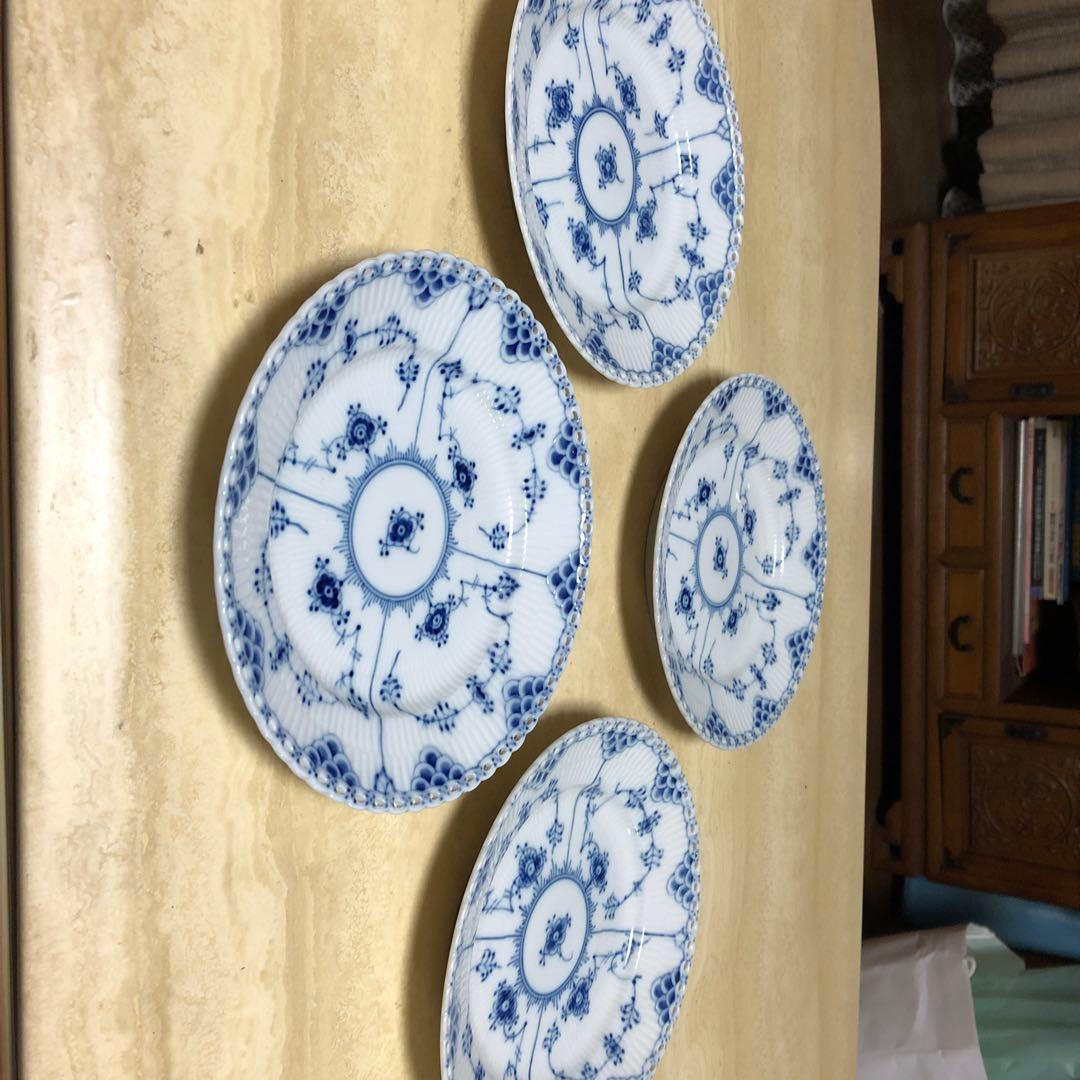 ロイヤルコペンハーゲン　ブルーフルーテッド フルレース ディナープレート