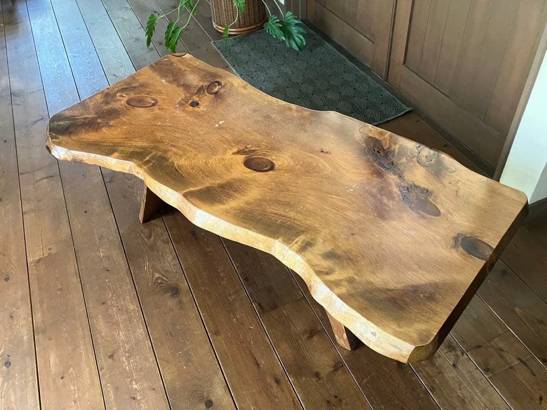 センターテーブル リビングテーブル ローテーブル 自然形状 ブラウン パイン材