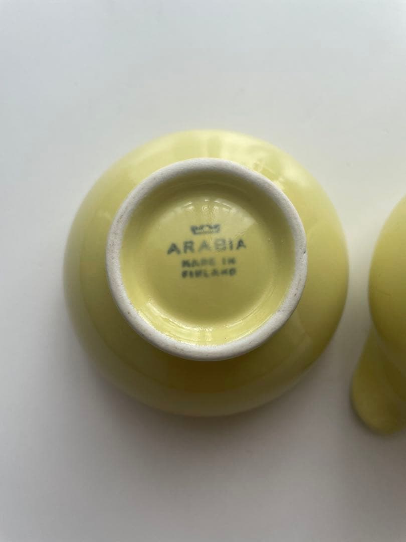 ARABIA イエロー ピッチャー