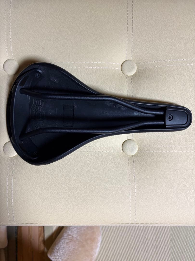 C15 ブルックスブラックサドル