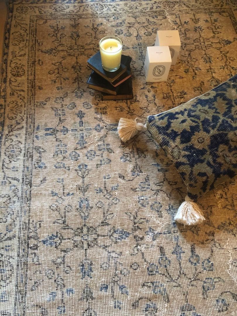 ヴィンテージラグ　くすみアプリコット　トルコ　ボタニカルフローラル　ウォッシュ