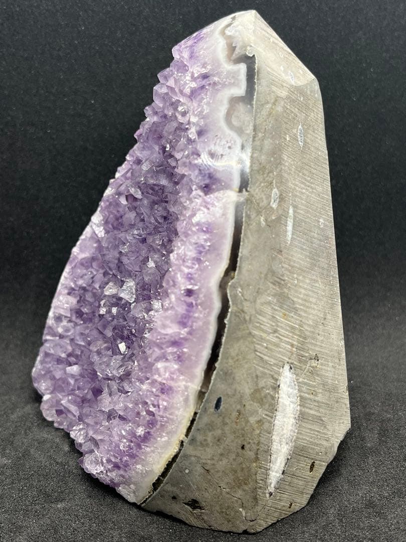 【目標達成】アメジストドーム 縦長型 875.5g