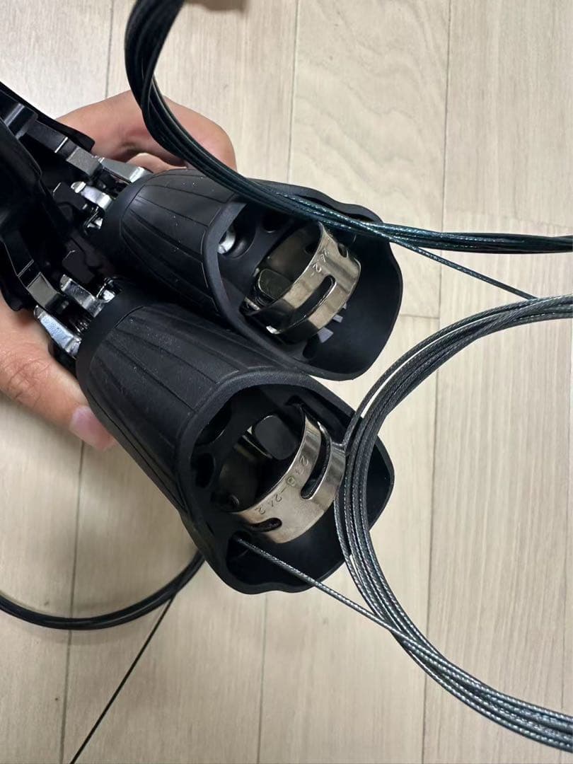 SHIMANO シマノ　105 R7000 STI 11速 シフトレバーセット