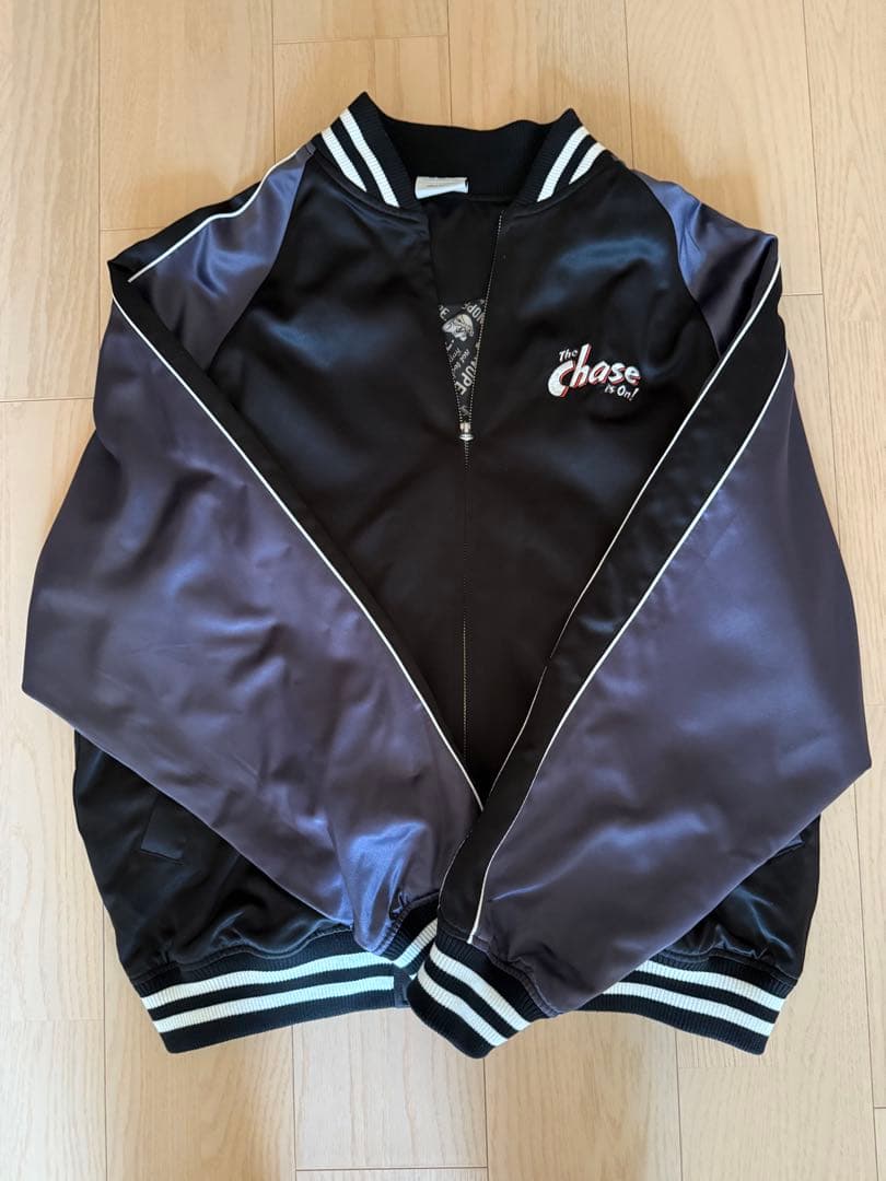 美品niko and...ワーナーブラザーズコラボ貴重スカジャン