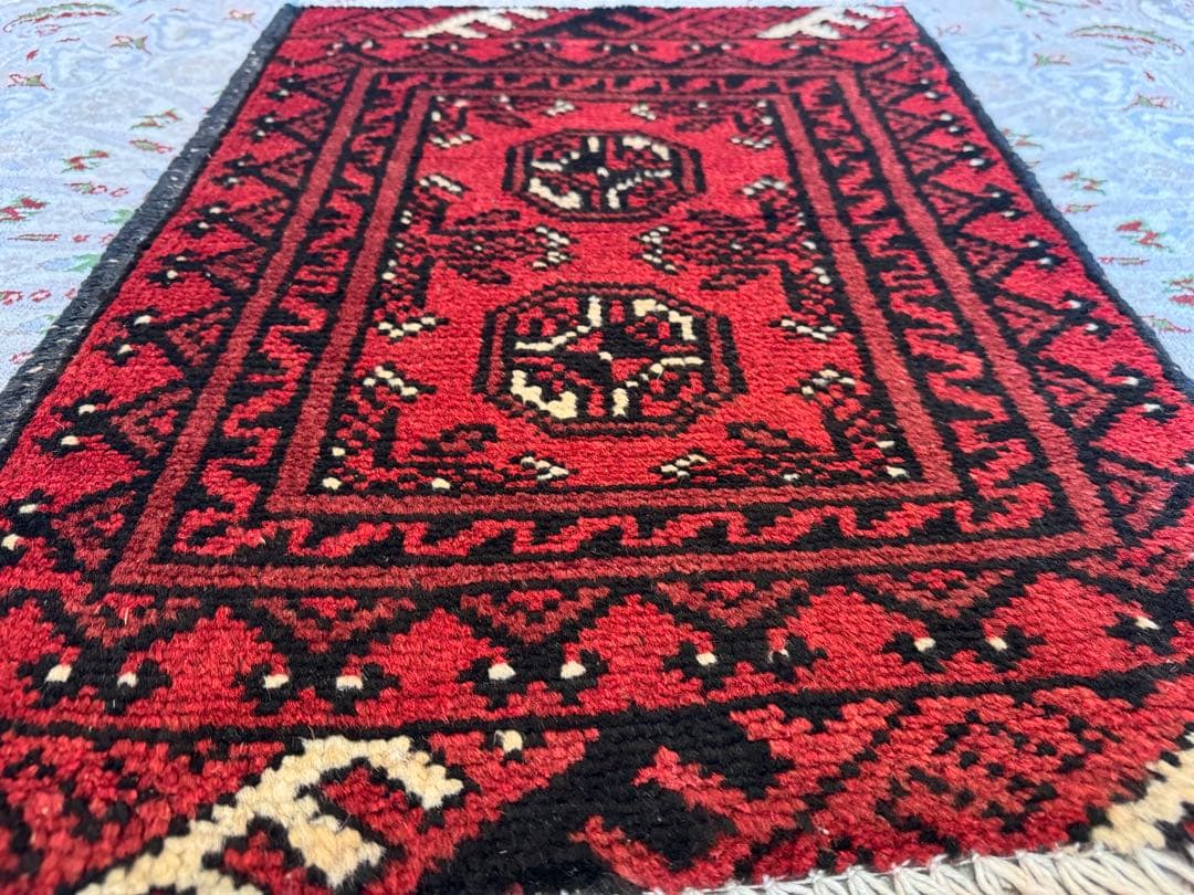 ペルシャ カール モハマディ ハンドメイド ラグ 51cm X 66cm