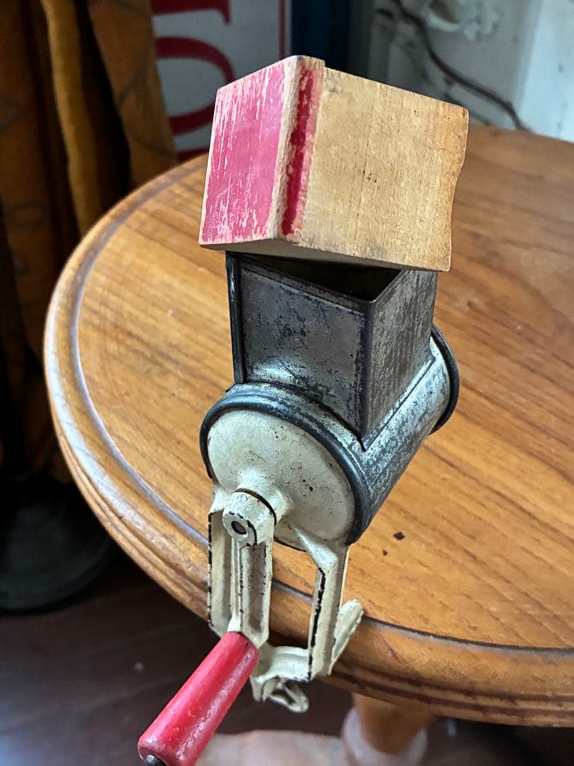 フランス　アンティーク　チーズ　グレーター　削り　おろし器　グラインダー　赤白