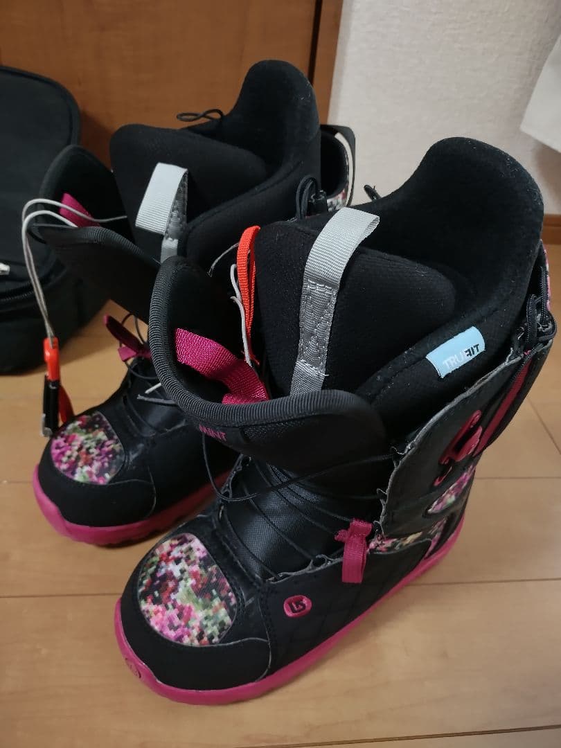 BURTON　スノーボード板　ブーツ　ビンディング　ケース　セット