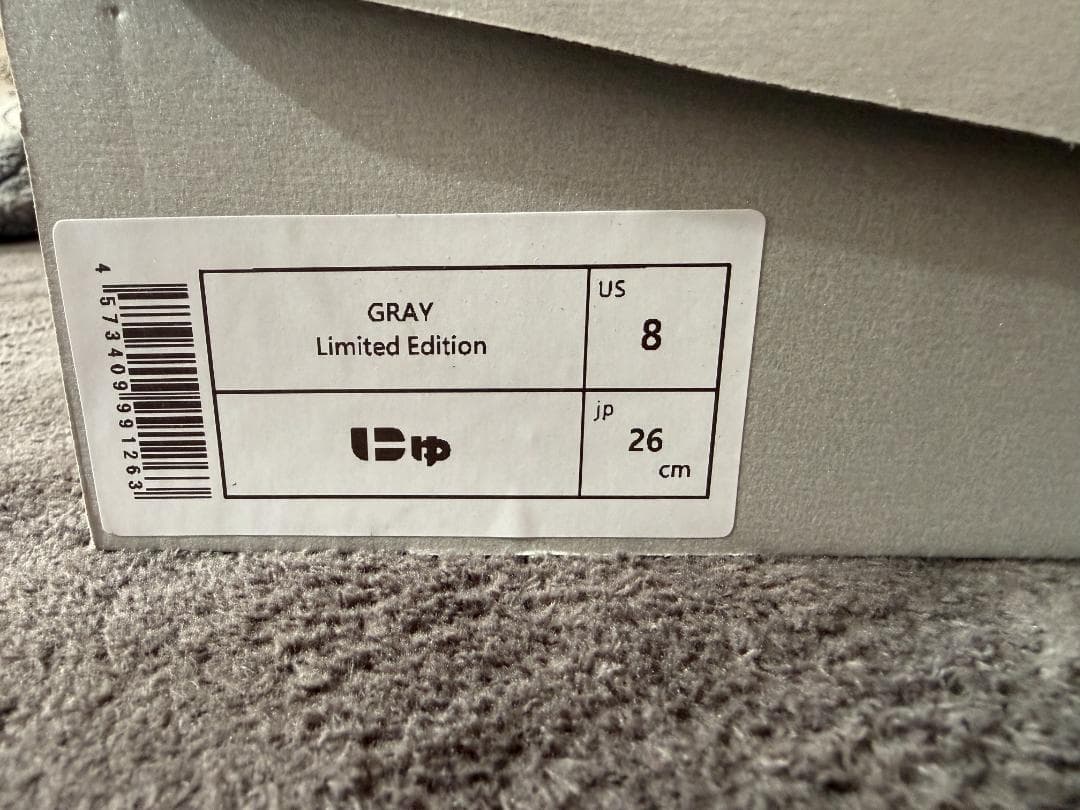 26cm 新品未使用　にゅ～ず『GRAY』10周年限定モデル