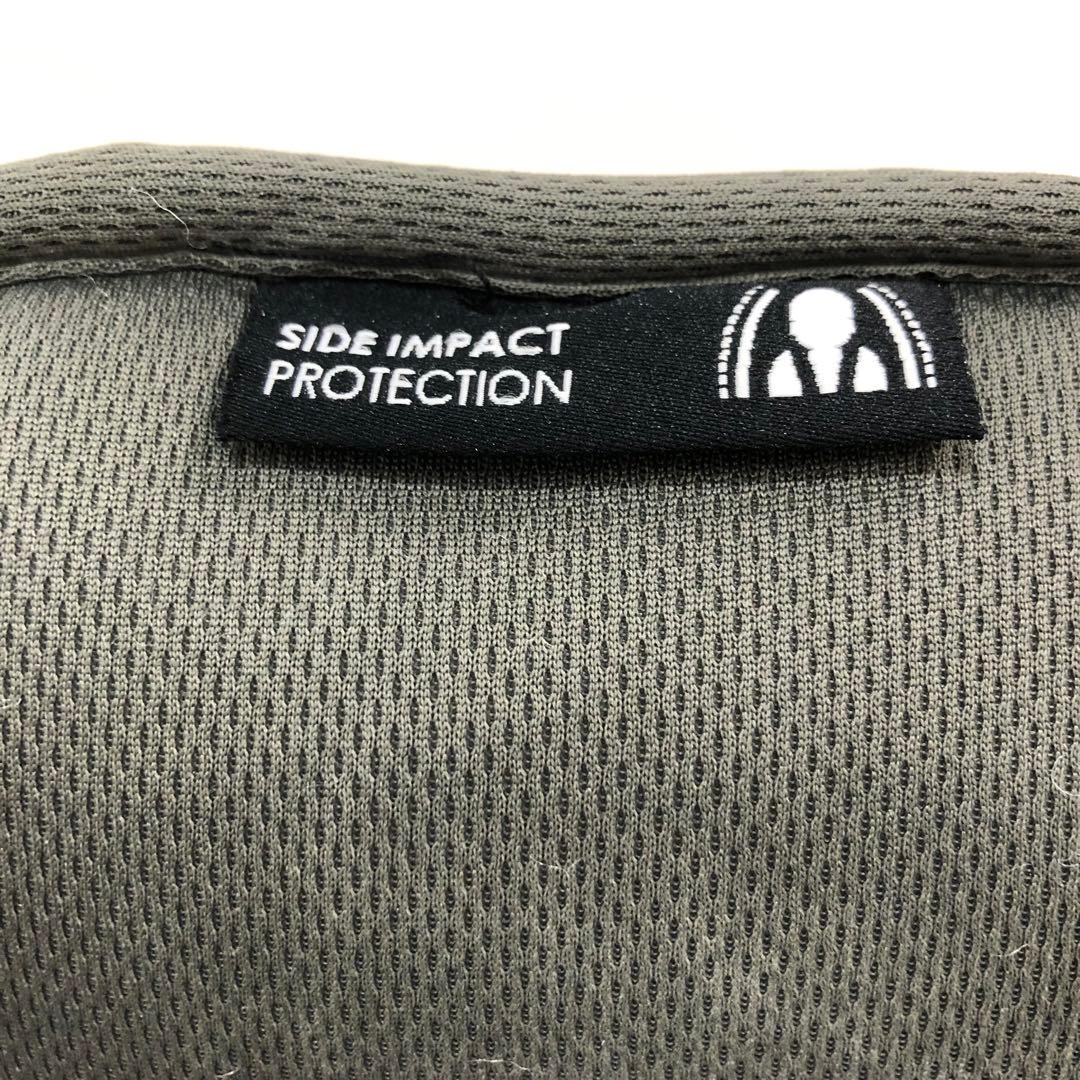 doona＋ ドゥーナ　インファントカーシート　レーサーグリーン