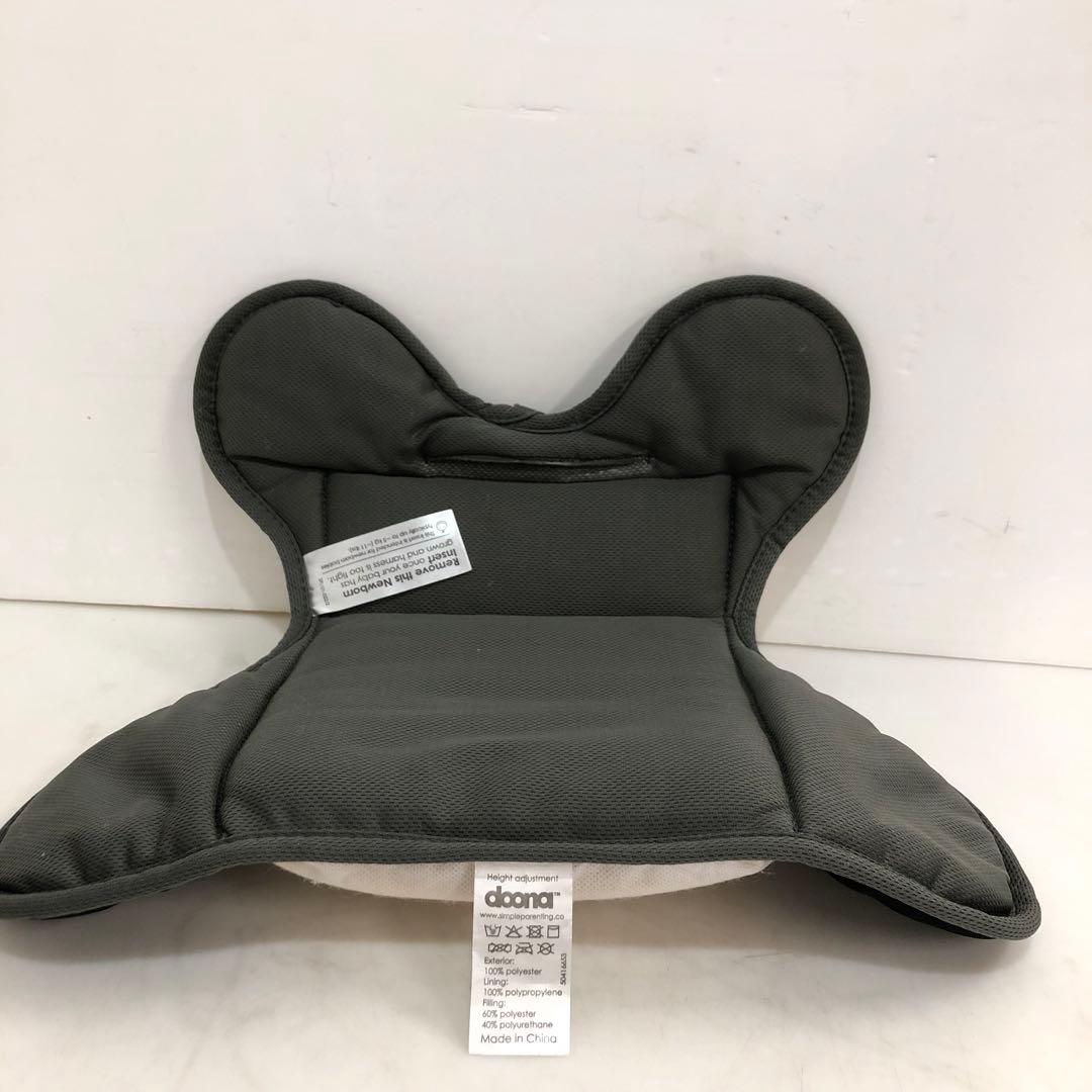 doona＋ ドゥーナ　インファントカーシート　レーサーグリーン