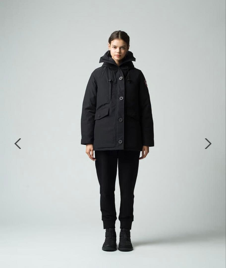 新品未使用　カナダグース  のアウター