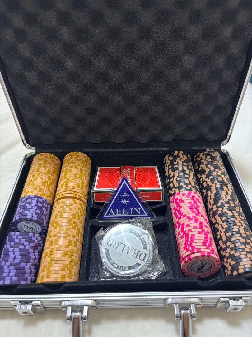 世界のヨコサワポーカーセット