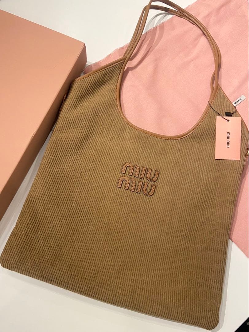 MIU MIU コーデュロイトートバッグ　シナモンカラー　ノベルティ