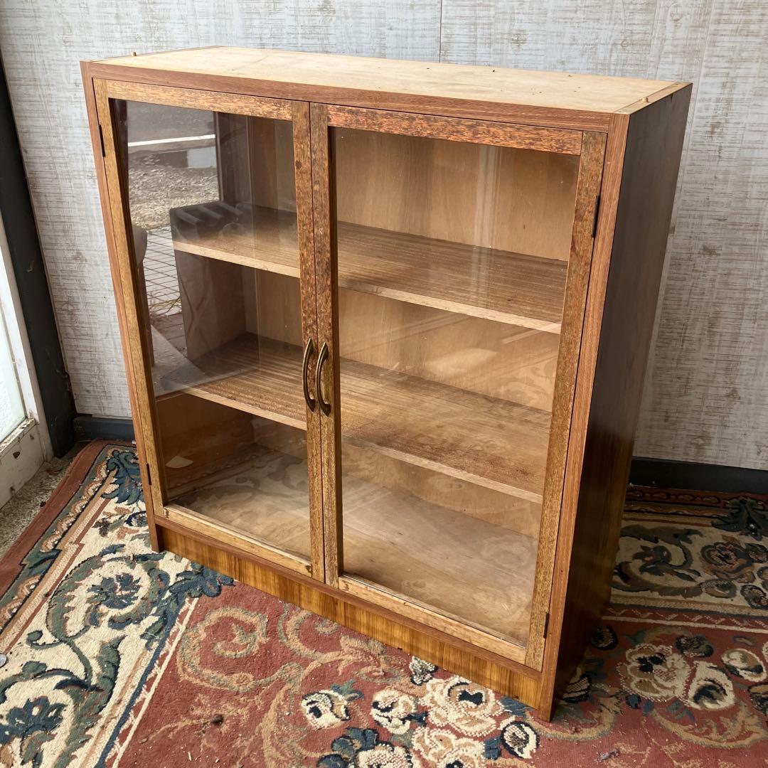 ① 昭和レトロ 古家具 ガラス戸 木製キャビネット 食器棚 飾り棚 サイドボード