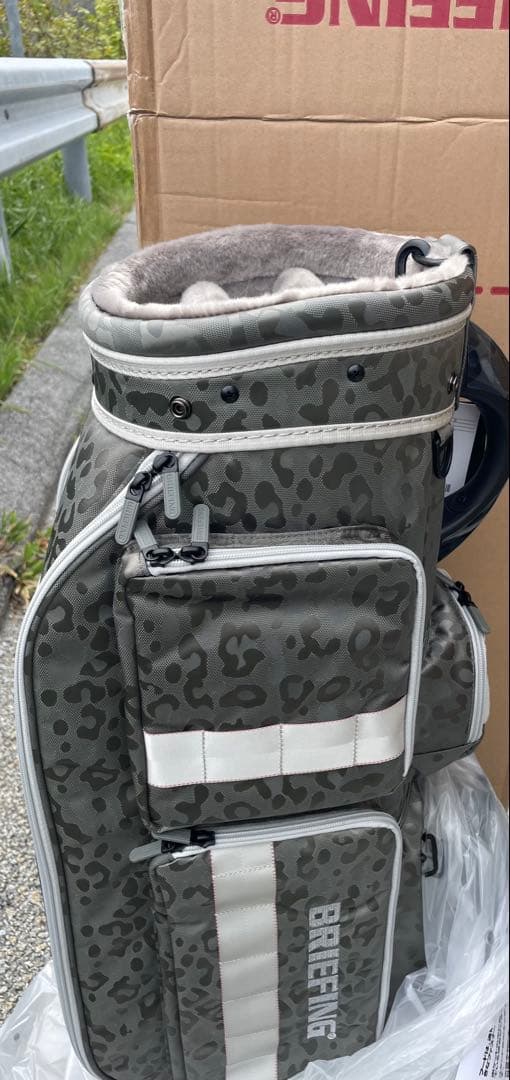 ブリーフィング ゴルフ キャディバッグ 8.5型 BRG251D21 レオパード