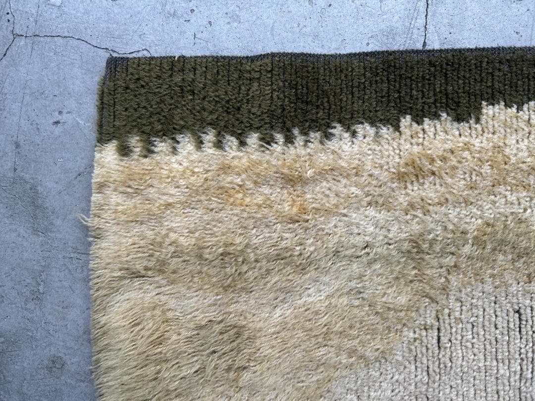 【80's Vintage rug】155×91cm　ブルガリア産　ファーラグ