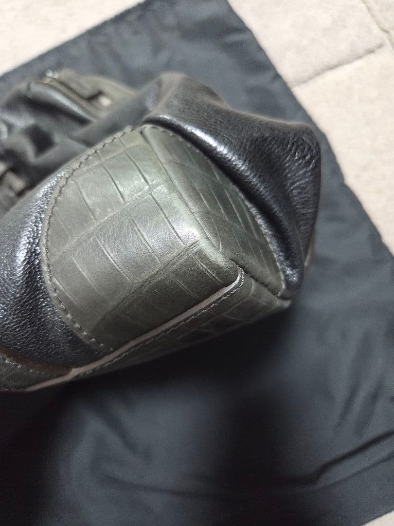 ジョルジオ・アルマーニハンドバック