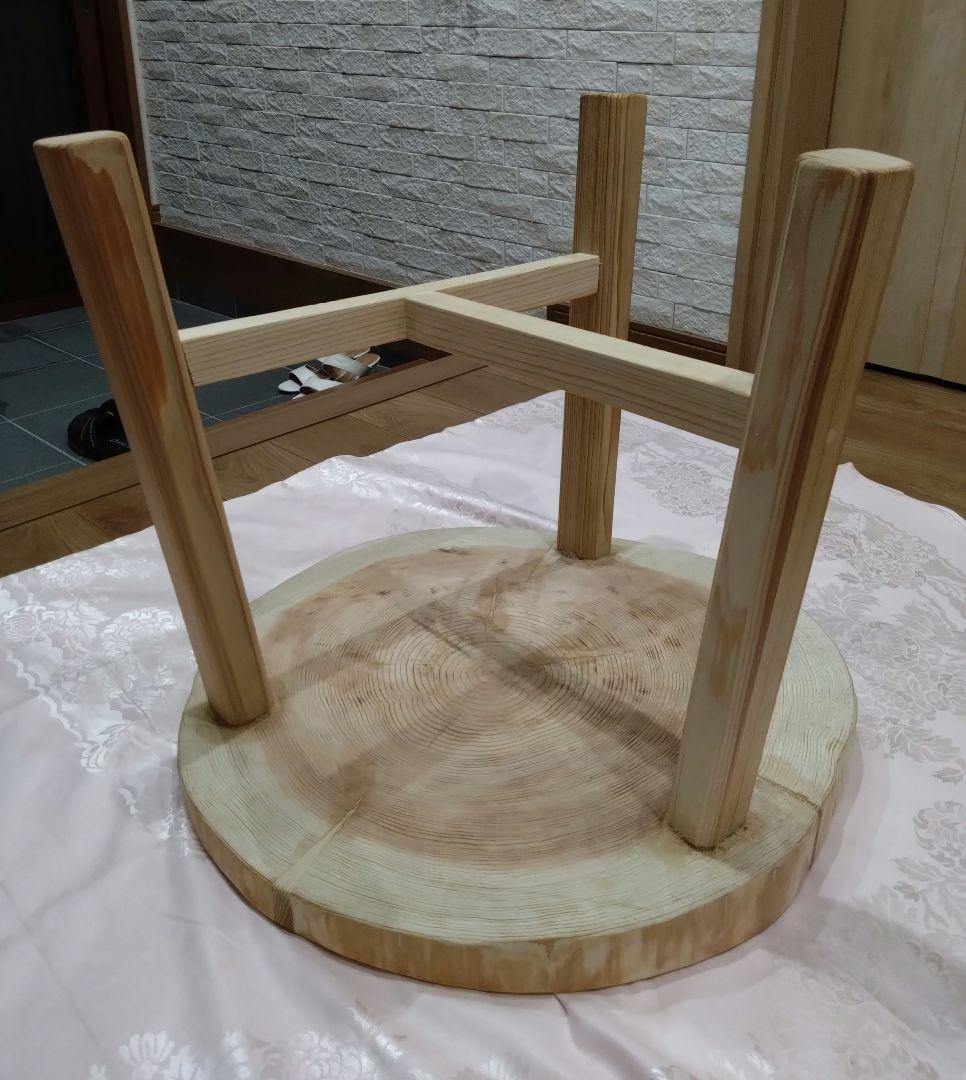 杉の輪切り58㎝円形ローテーブル⑮　樹齢約70年杉の模様が綺麗❕