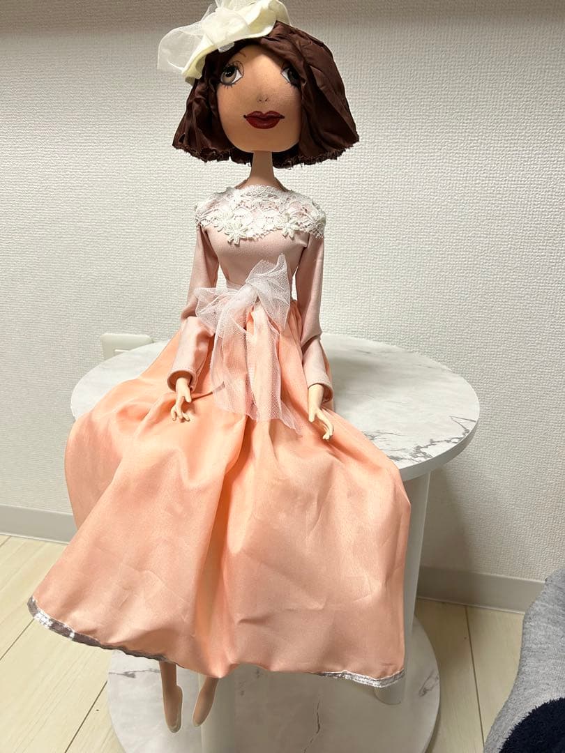 アピステ　手作りピンクドレス人形