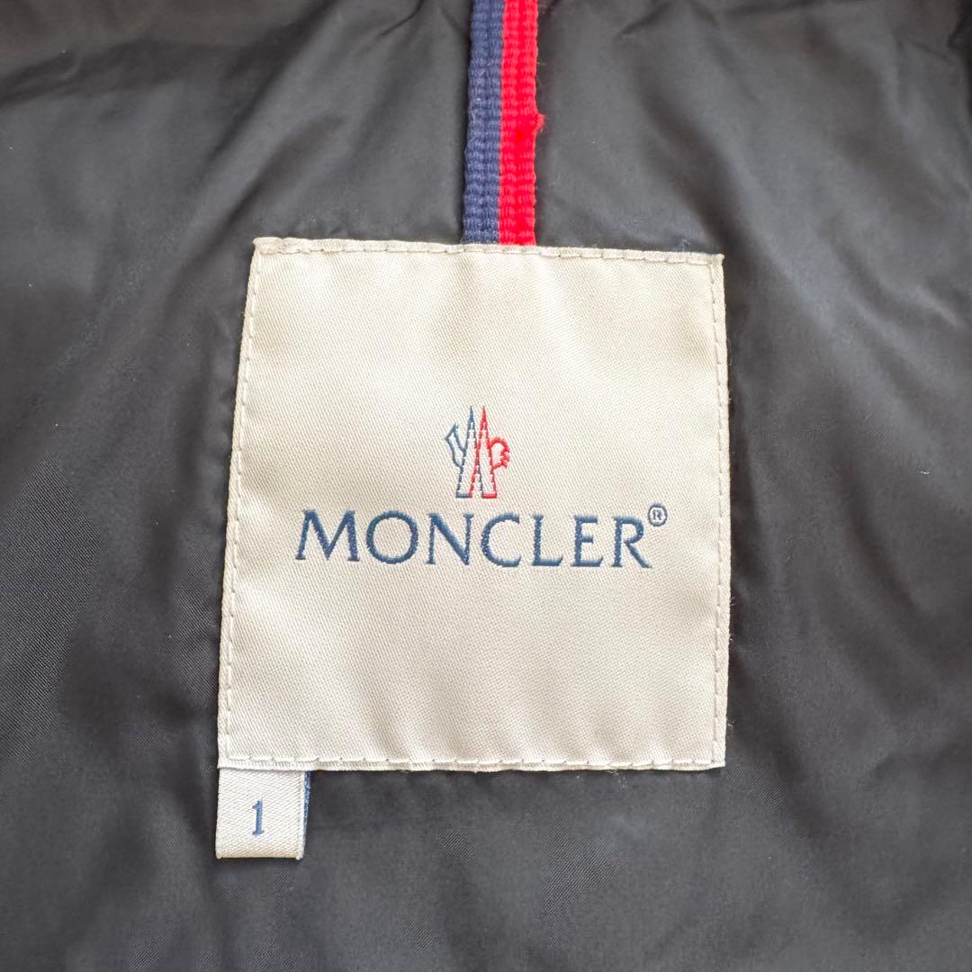 モンクレール　BADIA　ダウンジャケット　黒　シャイニーブラック　フード　1