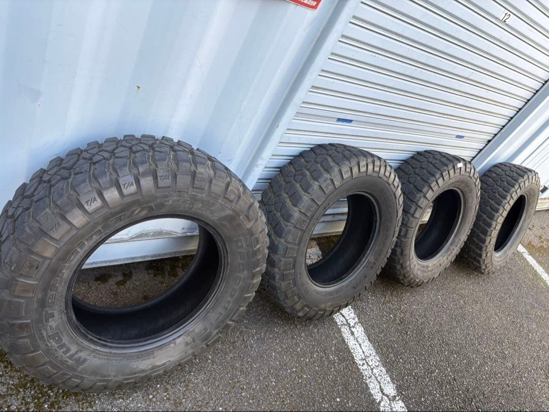 LT255/75R17 4本 ラングラー等