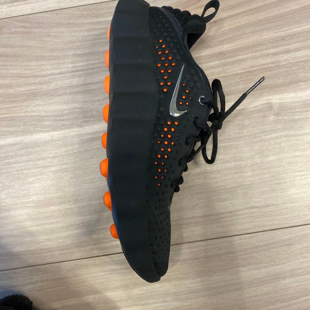 美品 Nike Mind スニーカー ブラック/オレンジ