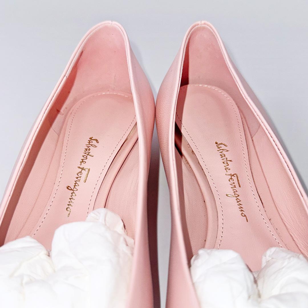 【新品未使用】フェラガモ VIVA パンプス ピンク オールレザー　23.5㎝