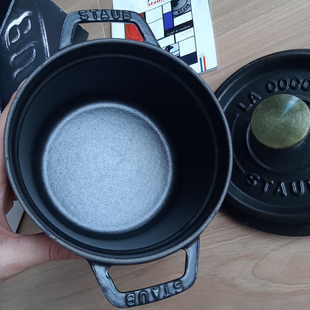 ストウブ　ココット　ラウンド　14cm ブラック ①　ピコ　IH対応　STAUB