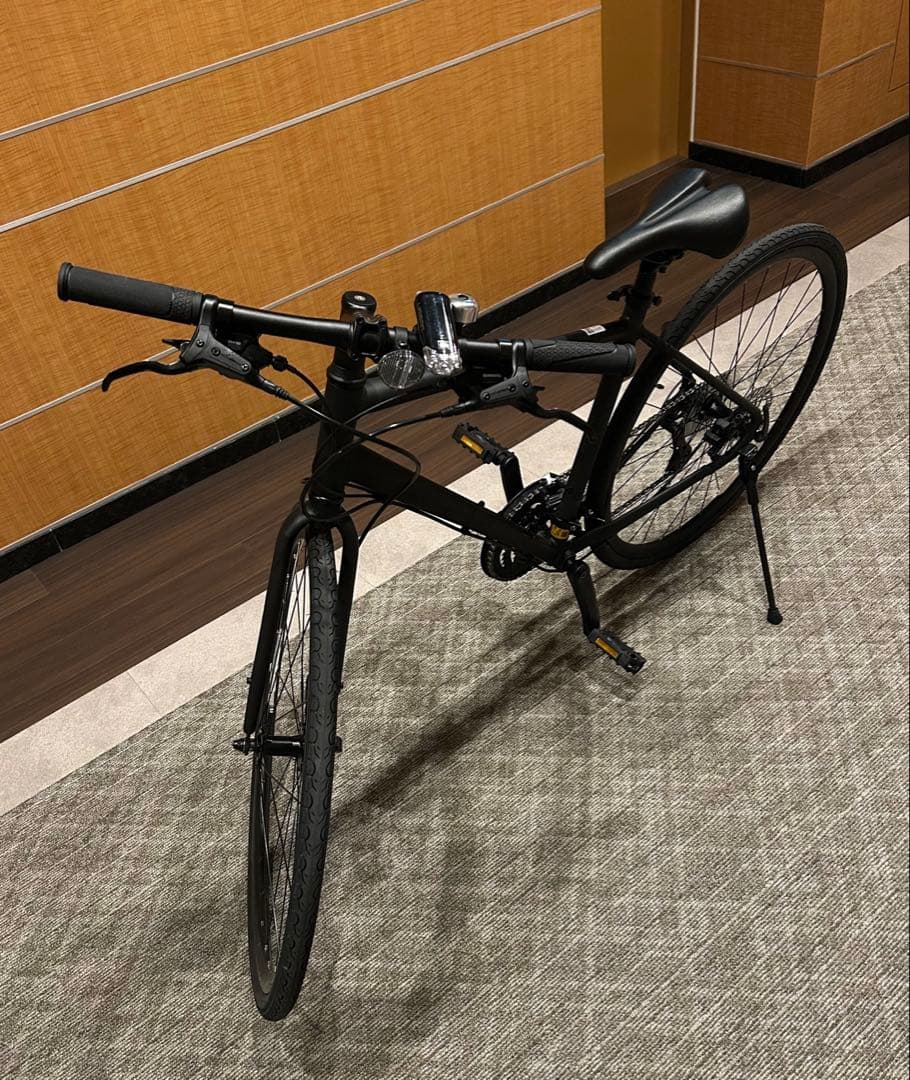 極美品 GIANT／Escape R Disc 2026年モデル S ブラック