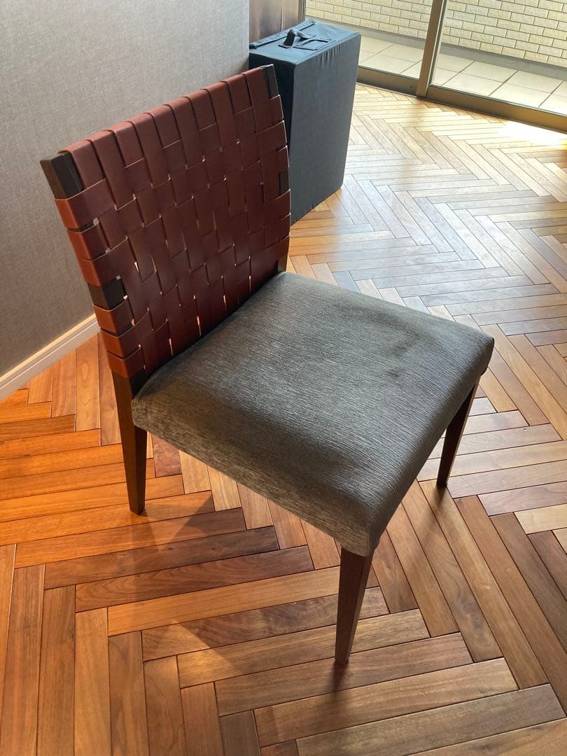 土日セール【美品】Ritzwell リッツウェル アームレスチェア ①