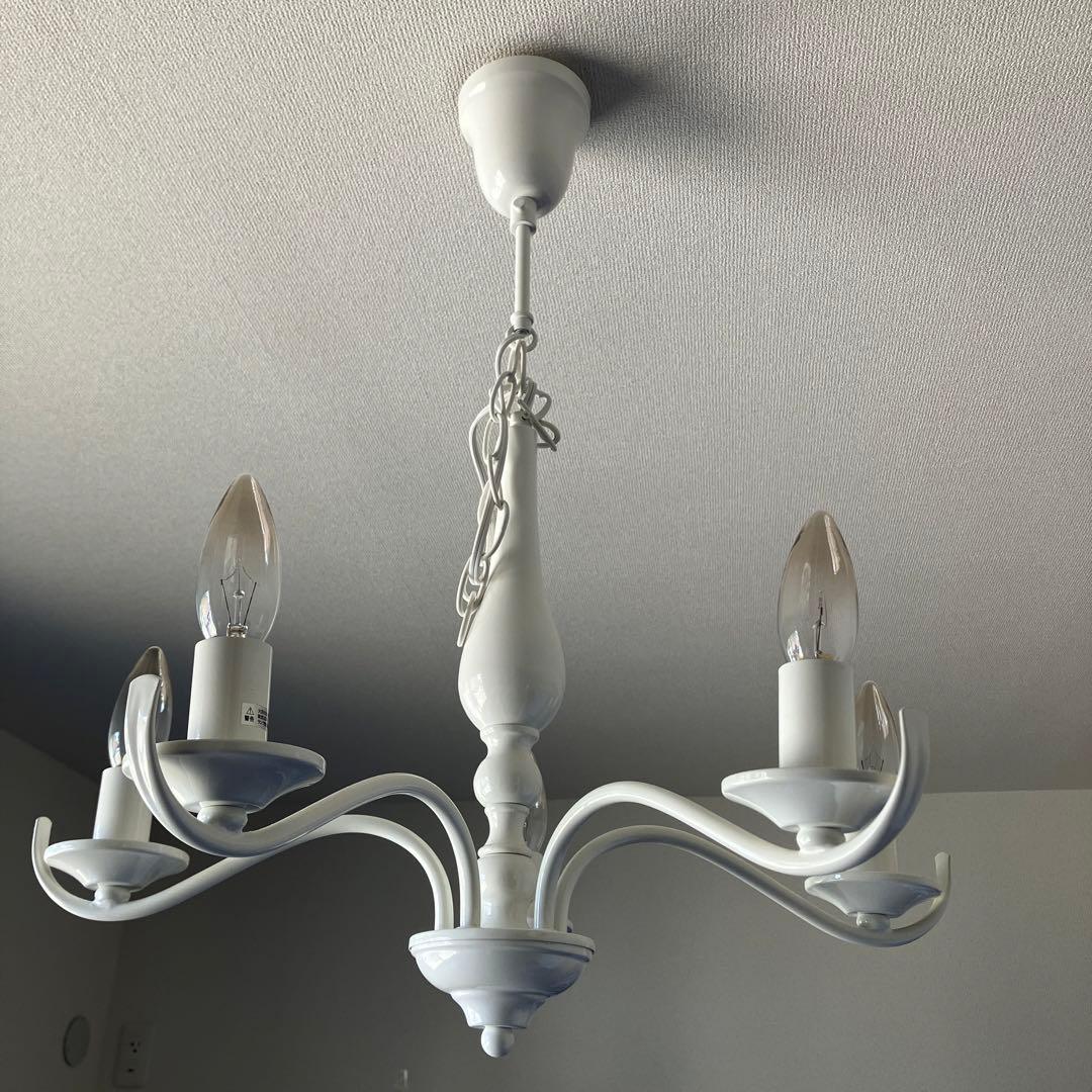 【美品】シャンデリア　ペンダントライト　シンプル　ホワイト　白