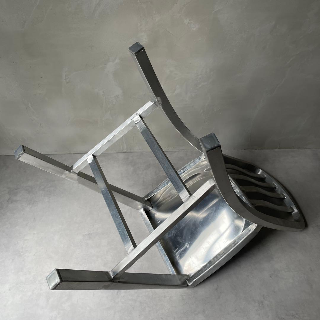 ネイビーチェア　アルミニウム製　バースツール　ハイチェア　シルバー　軽量