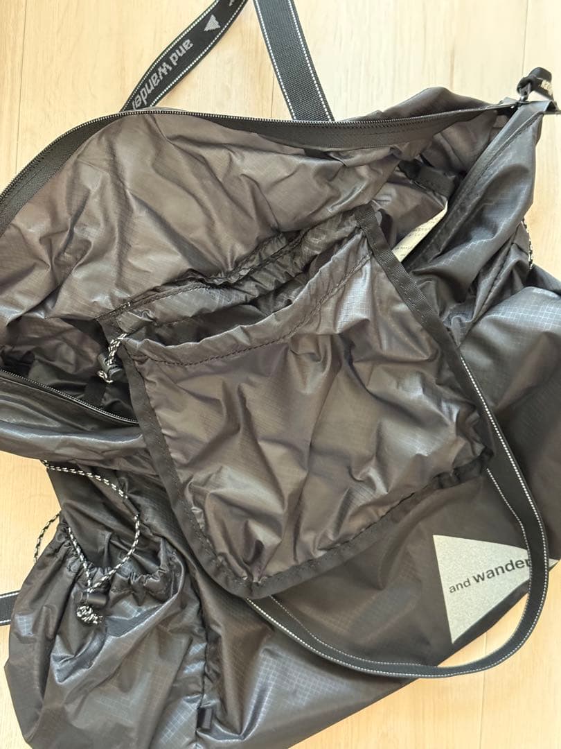 〈and wander〉sil tote bag トートバッグ 2way 黒