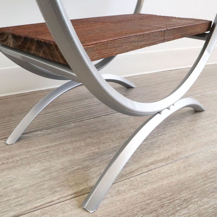 3段ディスプレイシェルフ