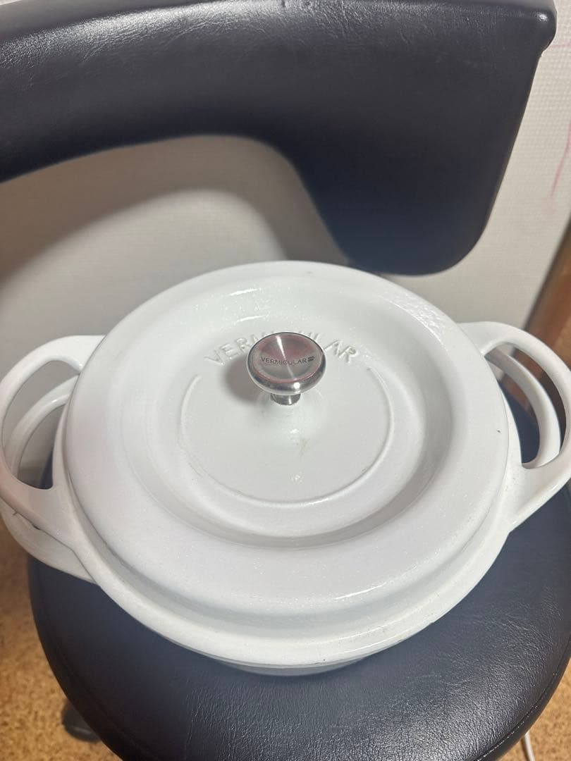 VERMICULAR オーブンポットラウンド 22㎝