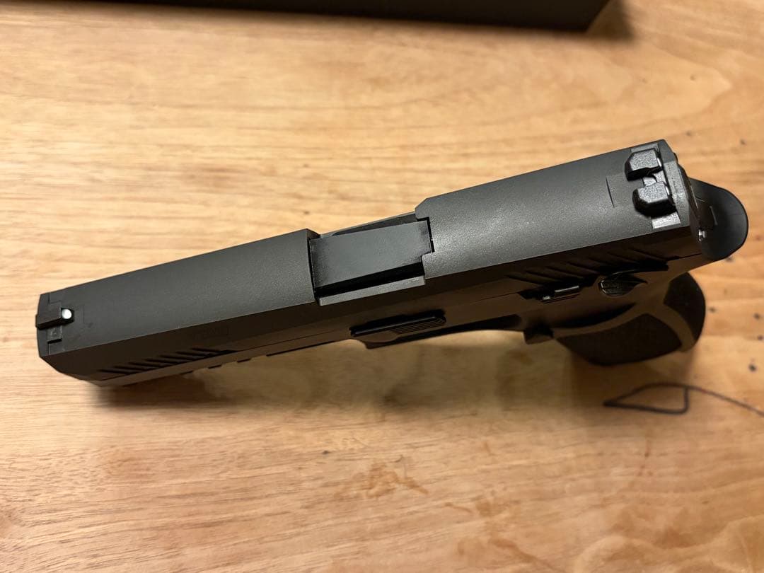 り*う様 東京マルイ P320 ロングマガジン付き ガスブローバック 美品 【最