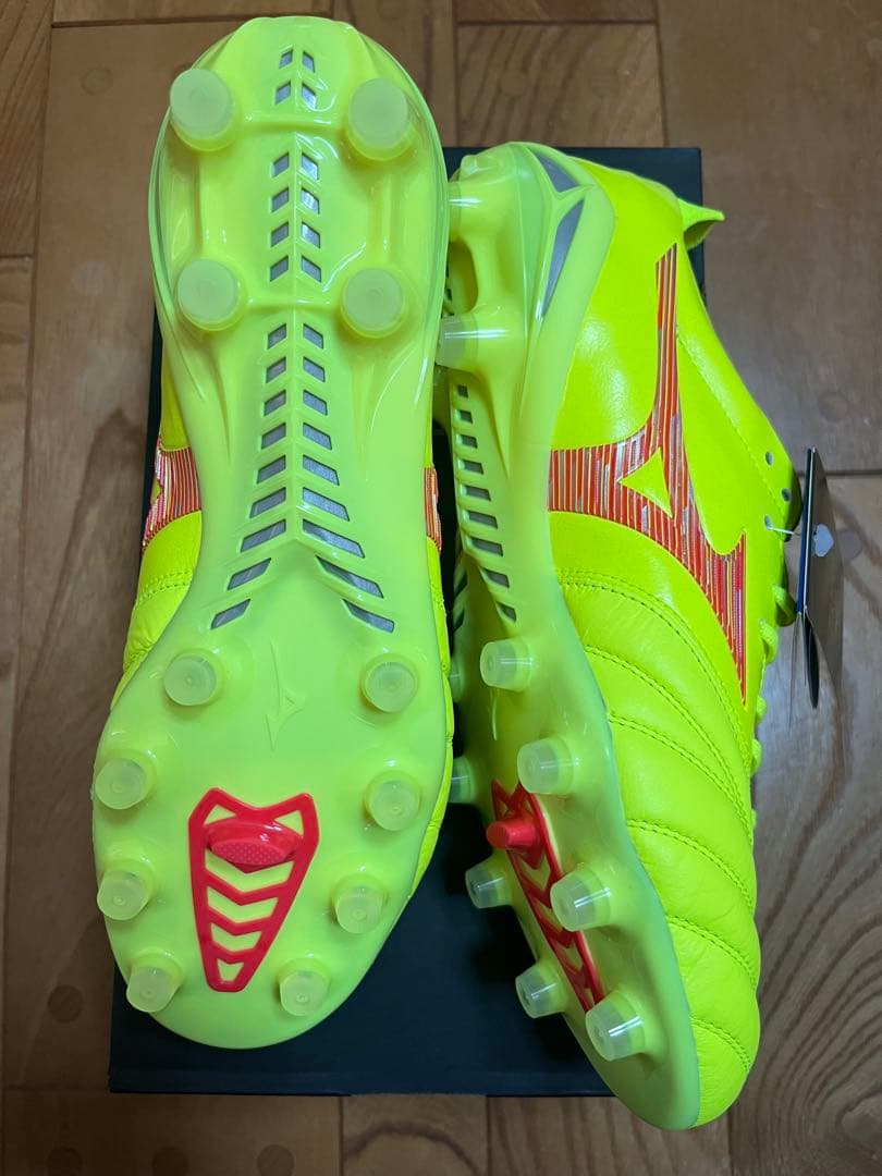 新品　激レア　限定カラー　ミズノ　モレリア ネオ4 JAPAN 28cm