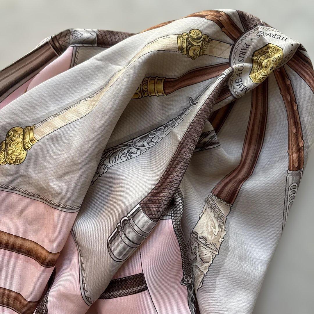 【HERMES エルメス】　スカーフ★カレ90