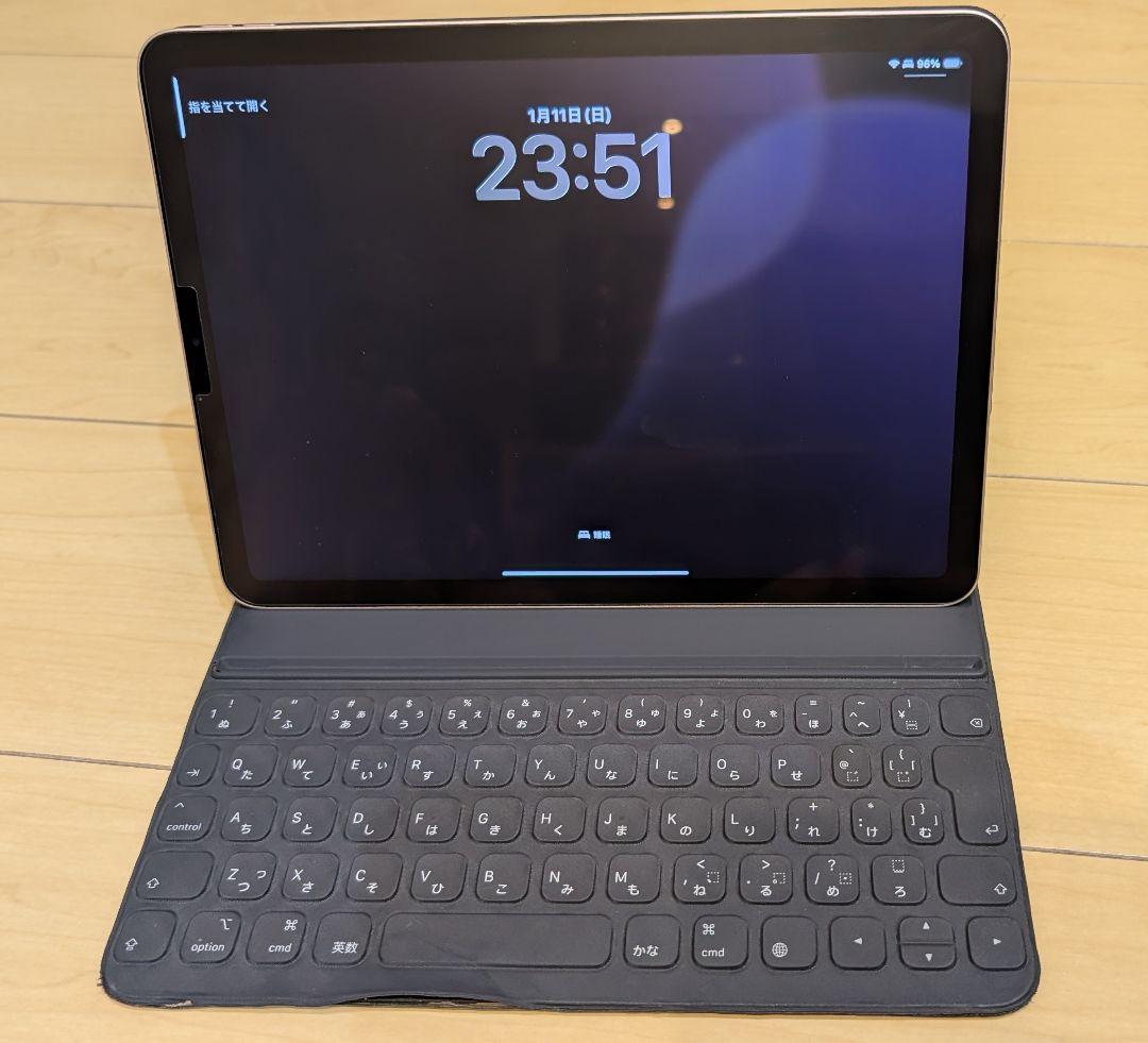 iPad Air 第5世代 64GB ピンク M1搭載 / 純正キーボード付