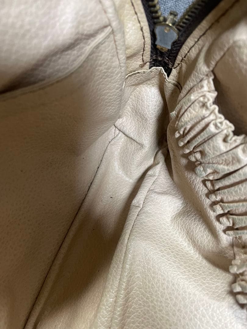 廃版品✨ルイ・ヴィトントゥルーストワレット　化粧ポーチ　モノグラム