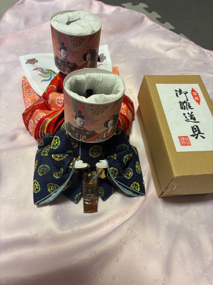 【早い者勝ち】コンパクトおしゃれな丸型デザイン親王飾り雛人形オルゴール写真たて付