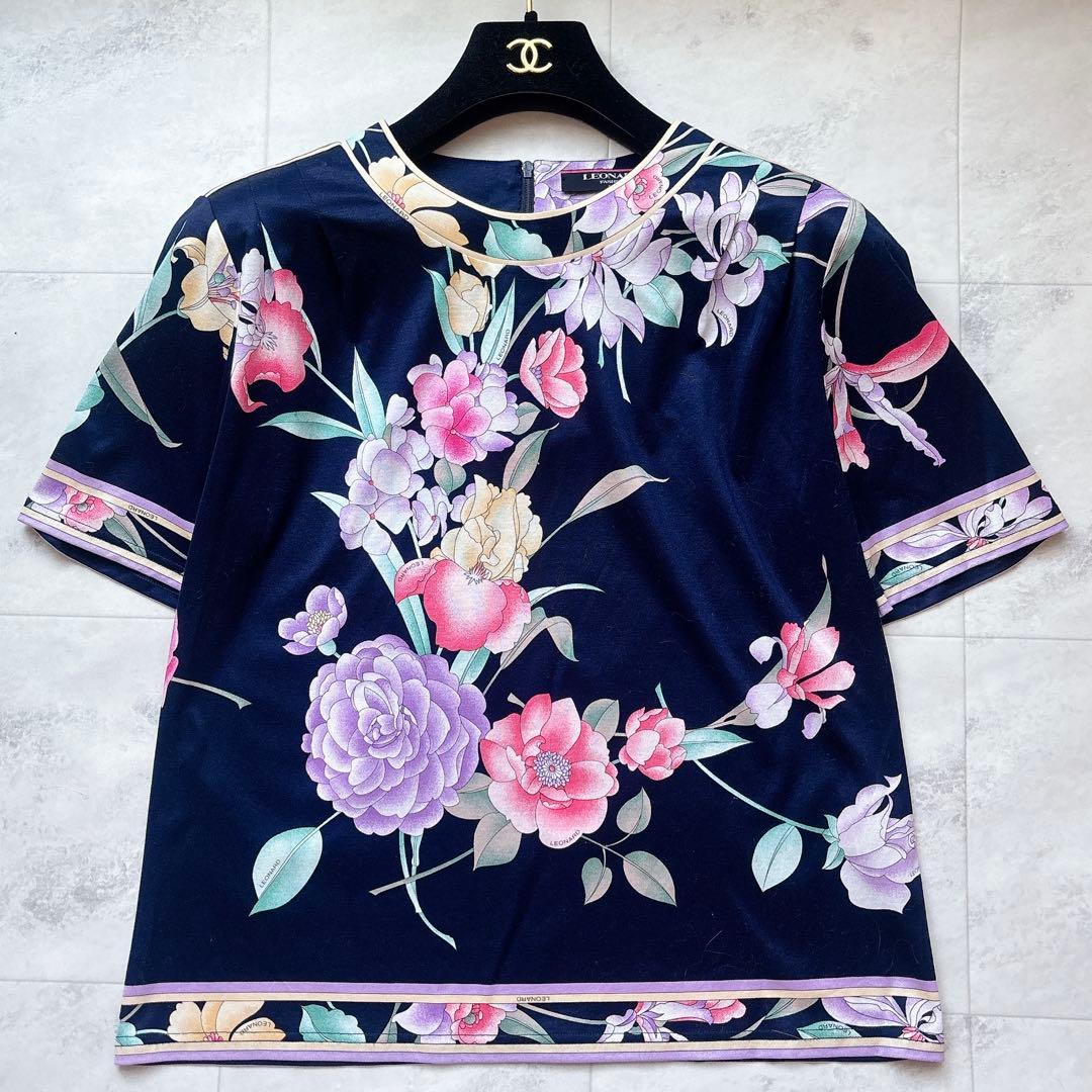 極美品✨レオナール 半袖ブラウス トリム 花柄 L レディース