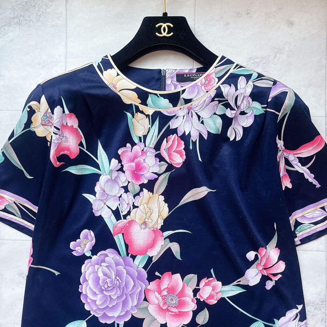 極美品✨レオナール 半袖ブラウス トリム 花柄 L レディース