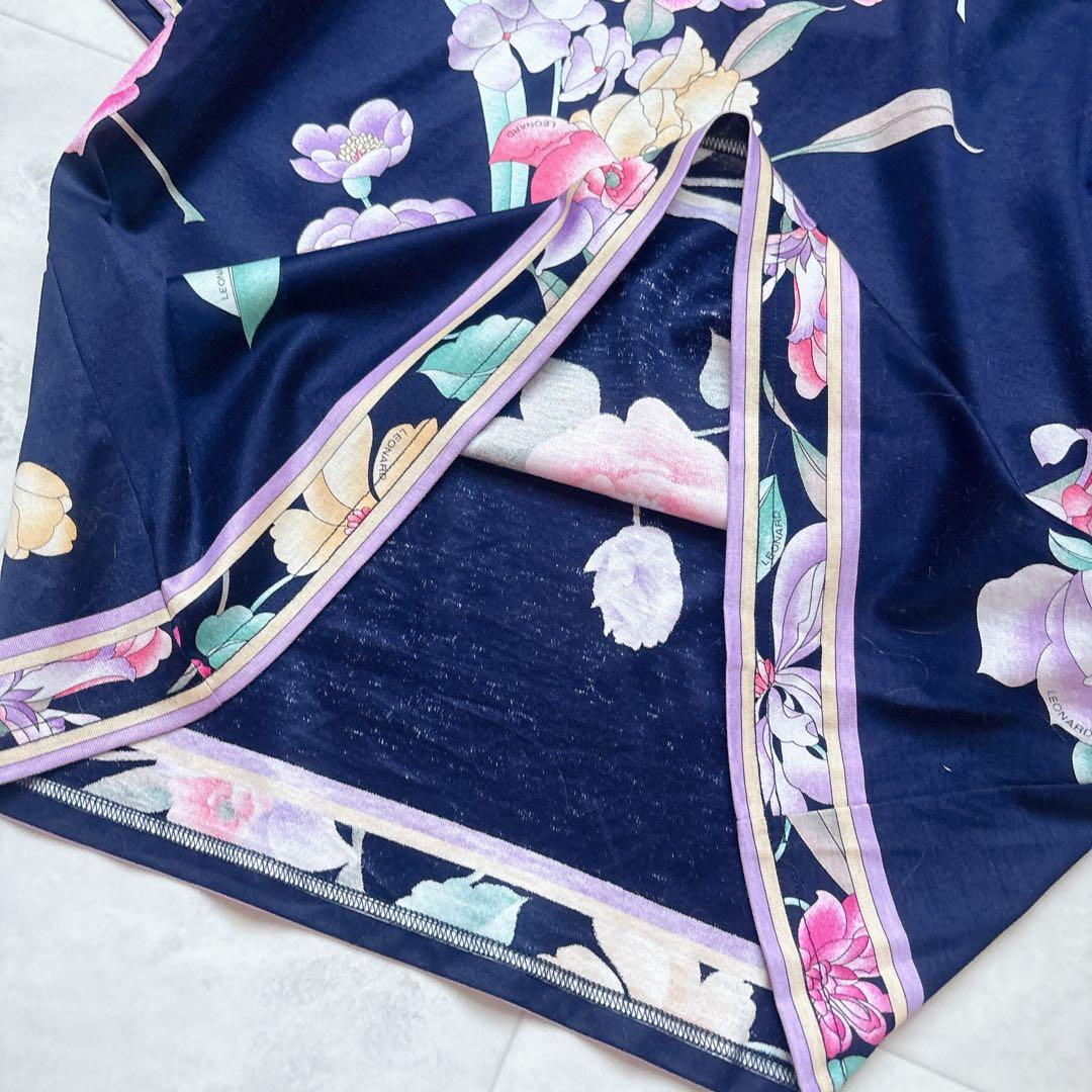 極美品✨レオナール 半袖ブラウス トリム 花柄 L レディース