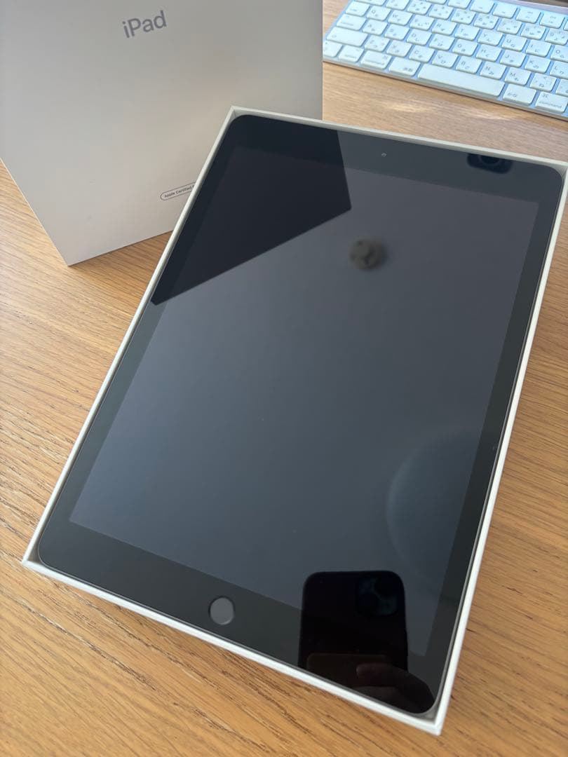 Apple iPad (第8世代) 128GB wifiモデル