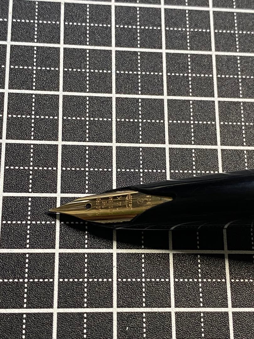 SAILOR ショートタイプ　万年筆　字幅EF程度